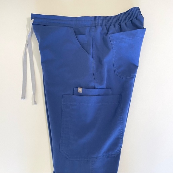 Figs Scrub Set Limited Edition Denim Blue Small Catarina Top  XS Tall Yola Pants - Picture 15 of 16